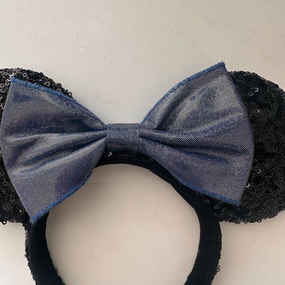 Disney Parks Minnie Mouse Sequin Black Ears With Shimmer Blue Bow Headband main image 4